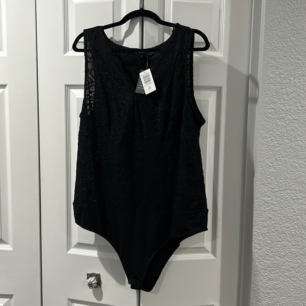 Torrid lace sleeveless bodysuit brand new with tags